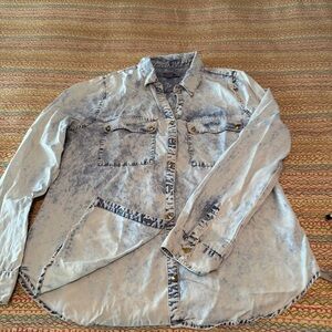 Forever 21 Light Blue Tie-Dye Button Front Shirt Size Large